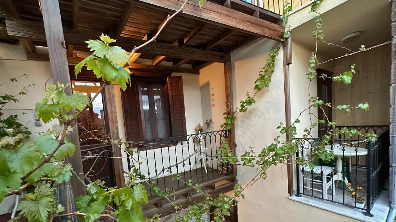 Cunda Konak Nazimaki Ayvalik Hotel