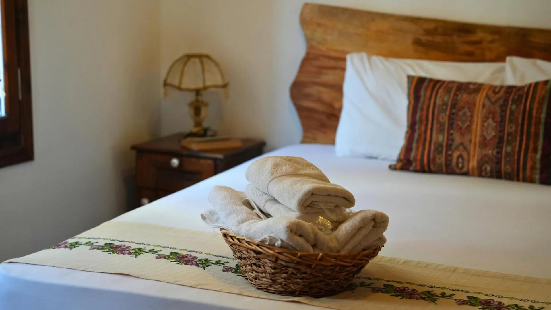 Otel Konak Nazımaki Ayvalı